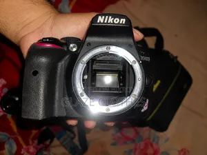 Nikon D 3400 With 50 Mm Nikkor 1.8g Len's