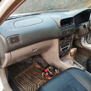 Toyota Corolla 1999 White