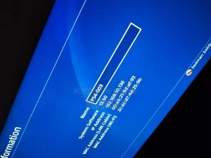 PlayStation 4 Slim, 3 Games, 3 Controllers