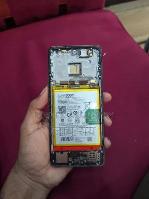 রিয়েলমি ১১ ২৫৬ জিবি গোল্ড