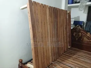 মেহগনি কাঠের চকি
