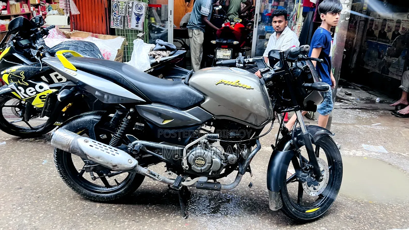 Bajaj Pulsar 150 2020 Gray