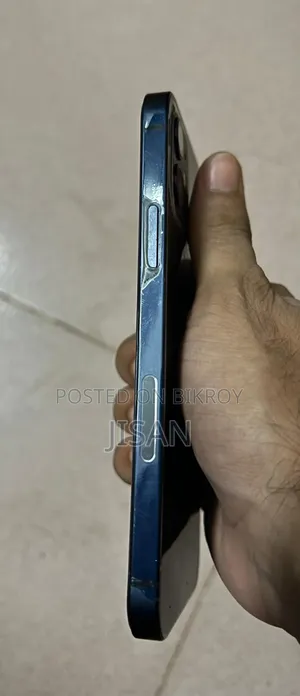 নতুন অ্যাপল আইফোন ১২ ৬৪ জিবি ব্ল্যাক