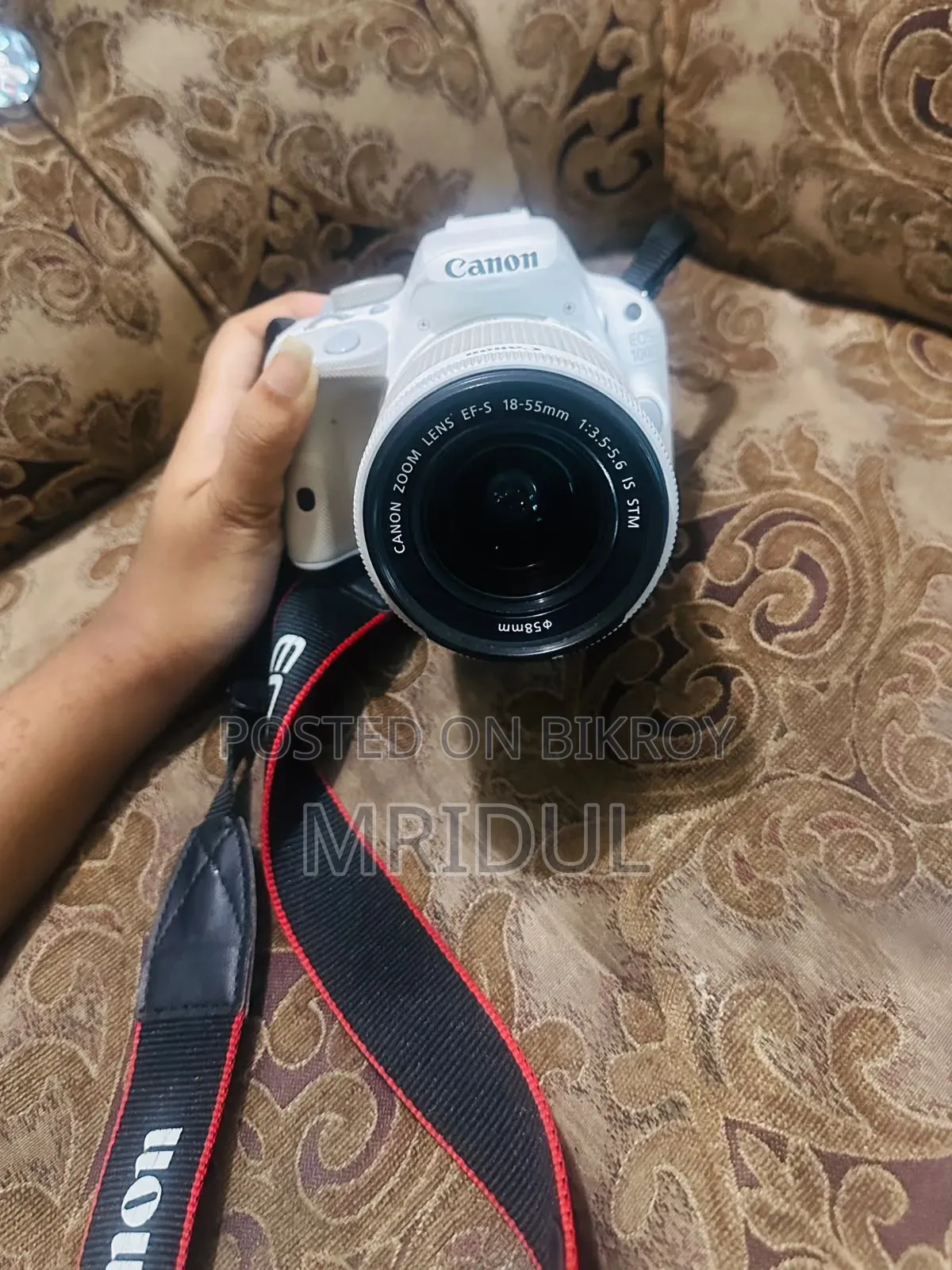সাদা Canon Eos 100d ডিএসএলআর ক্যামেরা (১৮-৫৫ মিমি কিট লেন্স অন্তর্ভুক্ত)