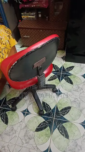 কম্পিউটার টেবিল, চেয়ার