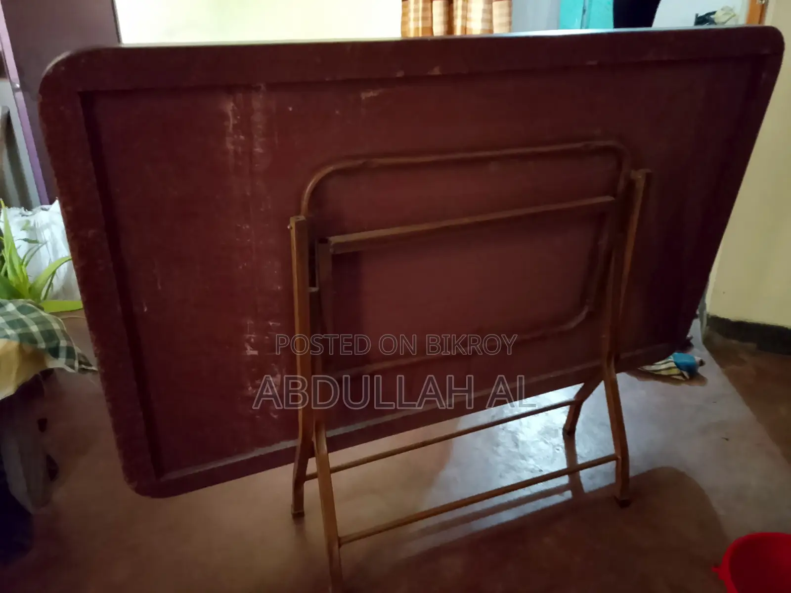 ডাইনিং টেবিল, ফার্নিচার