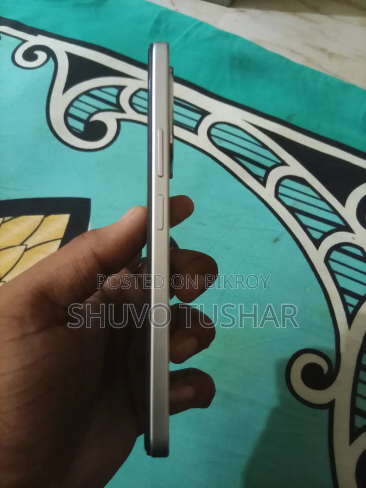 আইকিউওও জেড৯এক্স ১২৮ জিবি হোয়াইট
