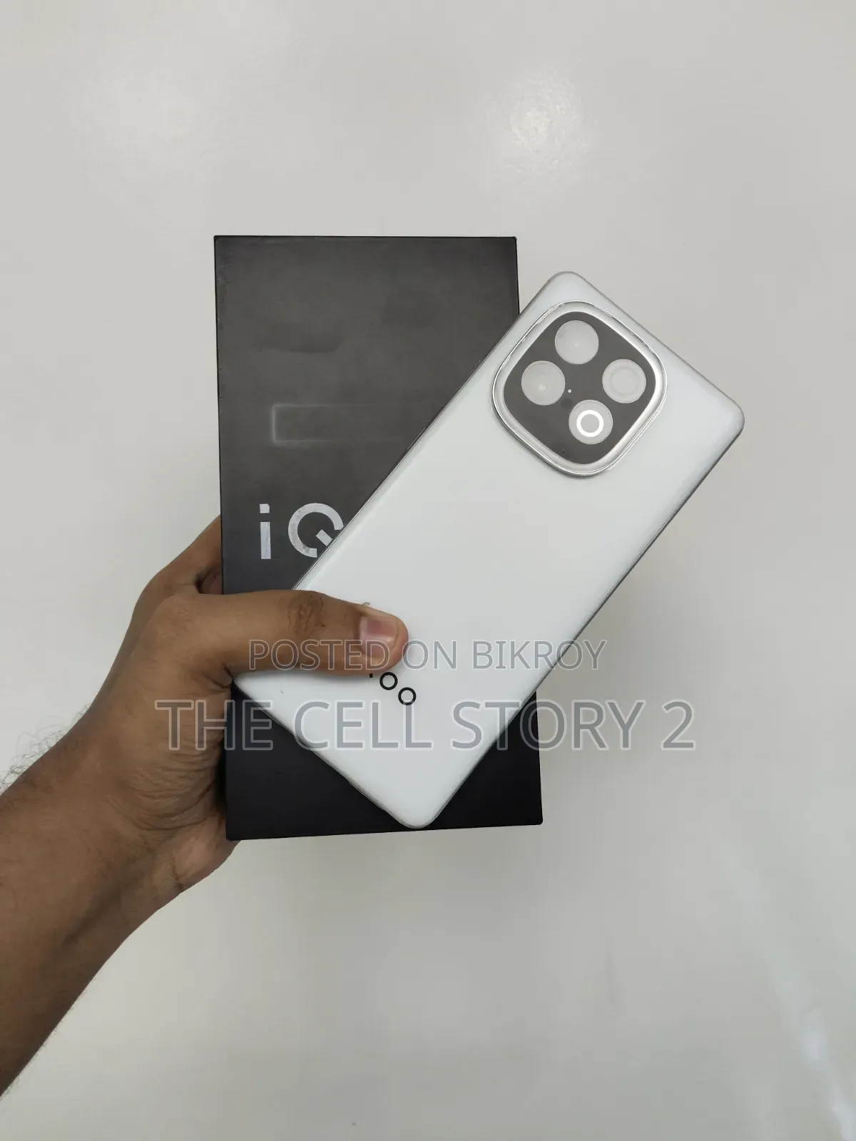 iQOO Z10 256 GB White