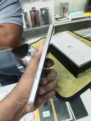 iQOO Z10 256 GB White
