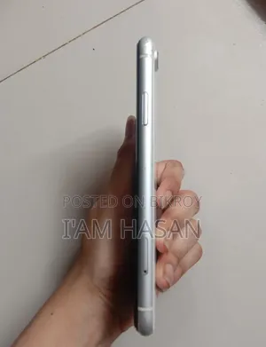 Apple iPhone XR 128 GB White