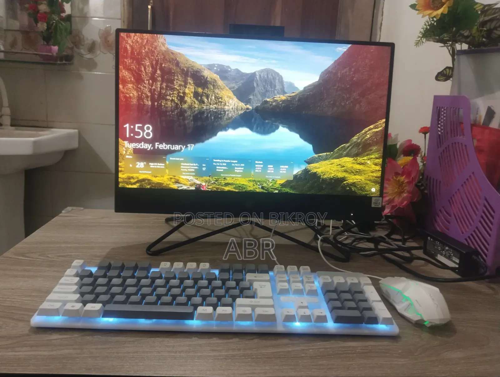 Desktop Computer HP 200 G4 22 All-in-One 8GB Intel Core I3 HDD 1T