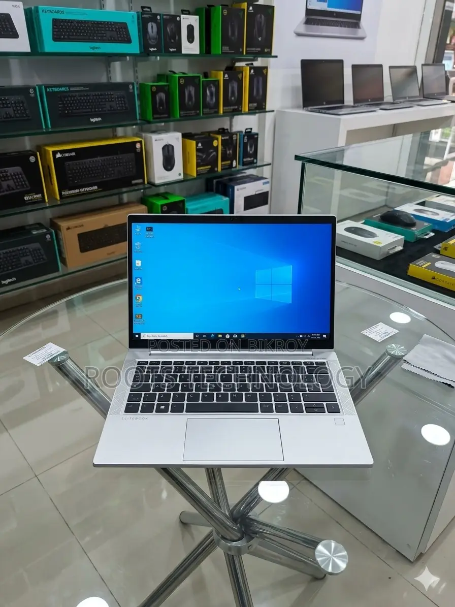 Laptop HP EliteBook 830 G8 8GB AMD Ryzen 5 SSD 256GB