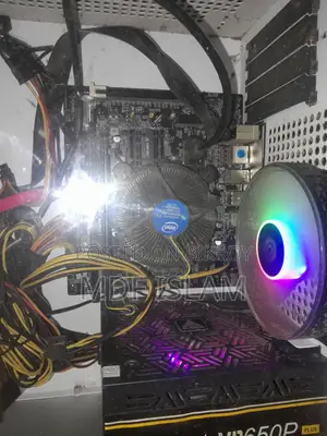 Arktek Motherboard