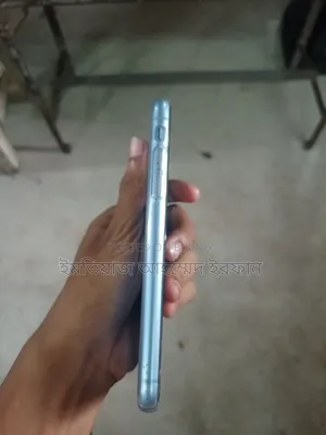 অ্যাপল আইফোন এক্সআর ৬৪ জিবি