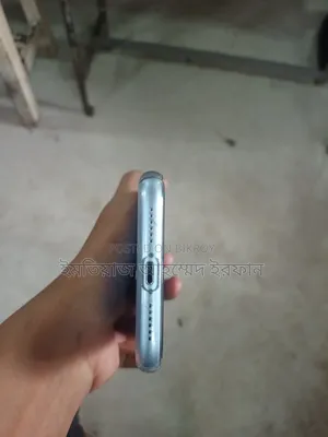 অ্যাপল আইফোন এক্সআর ৬৪ জিবি