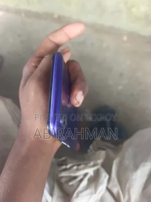 Vivo Y11 32 GB Blue