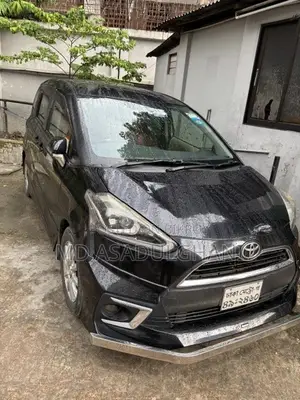 টয়োটা সিয়েন্টা ২০১৭ কালো