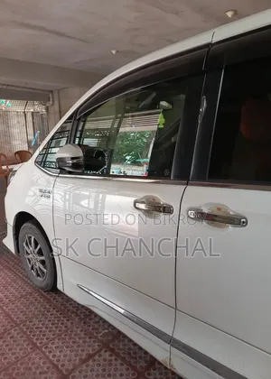 Toyota Esquire 1.8 FWD Hybrid (7 Seater) 2021 Pearl