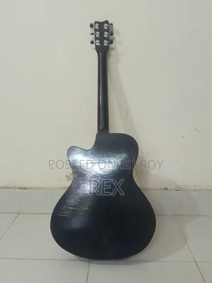 গিটার বিক্রি হবে
