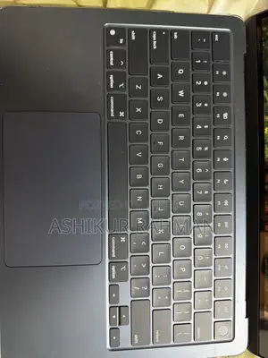 New Laptop Apple MacBook Air 2022 M2 16GB Apple M2 SSHD+SSD 256GB