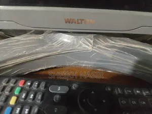 Walton TV Model: WE4-DH32-BX220