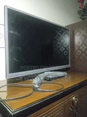 Walton TV Model: WE4-DH32-BX220