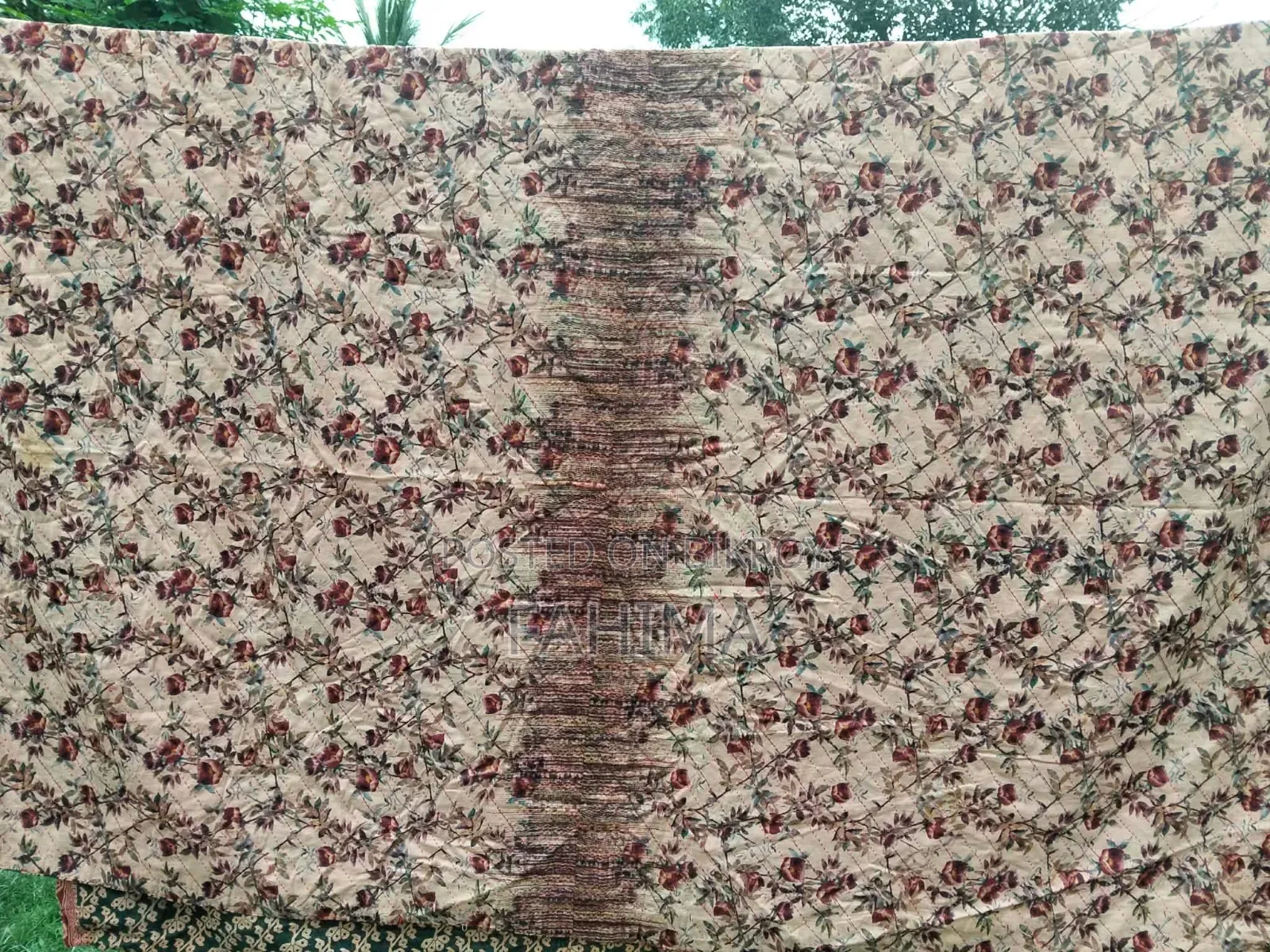 নরমাল প্রিন্ট শাড়ি দিয়ে বানানো কাঁথা