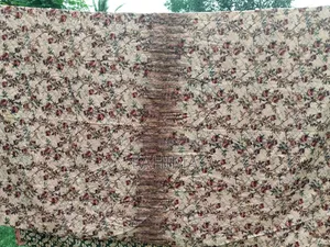 নরমাল প্রিন্ট শাড়ি দিয়ে বানানো কাঁথা