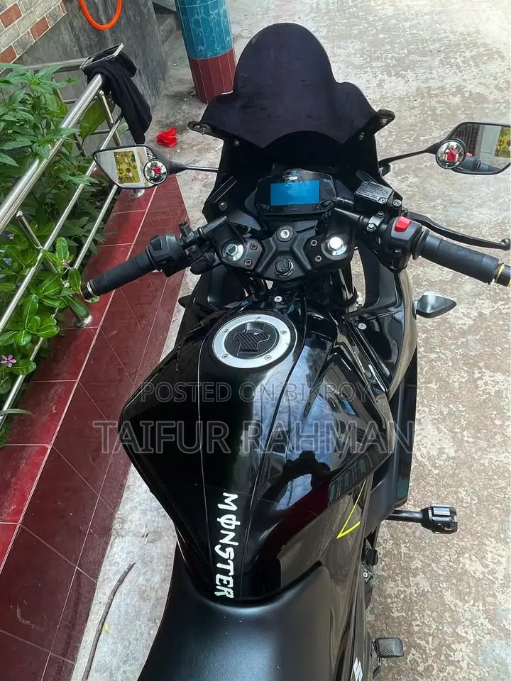 Suzuki Gixxer Fi ABS 2022 Black