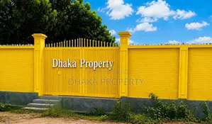 300ft Expressway 7.5 Katha East at Sector-13