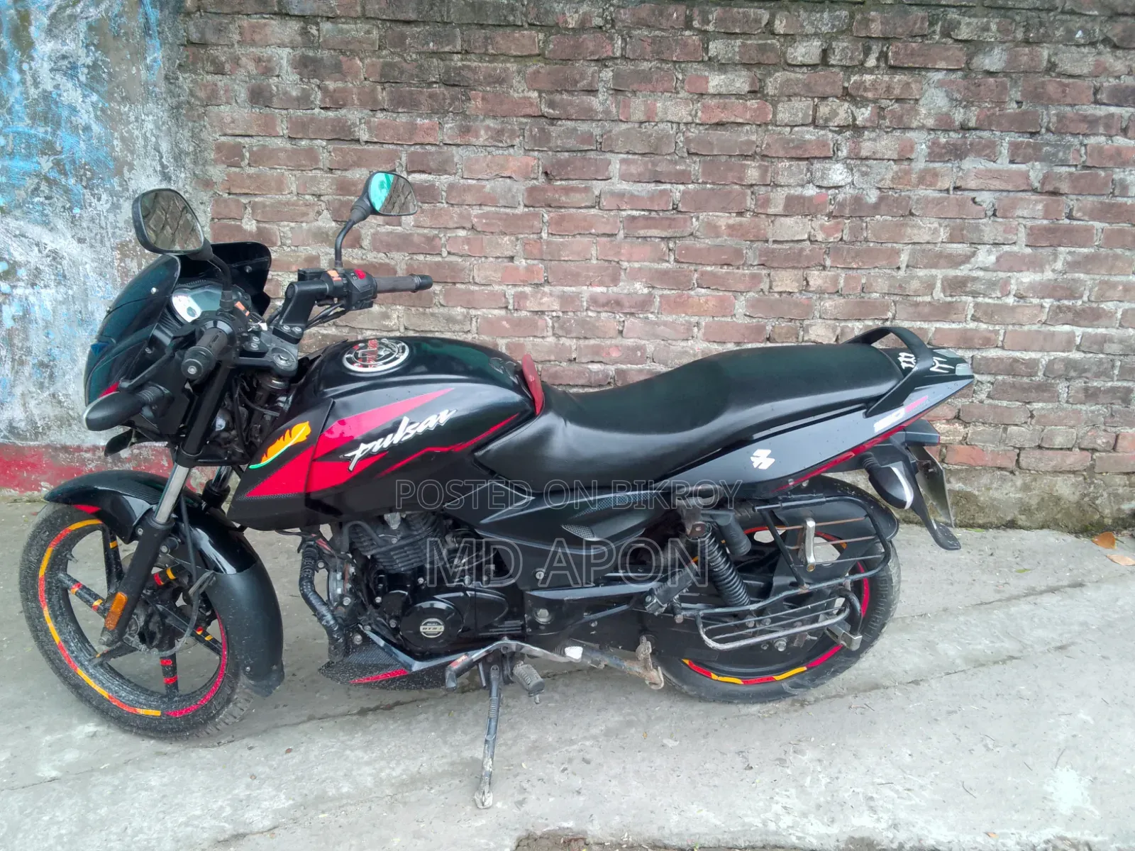বাজাজ পালসার ১৫০ ২০২২ কালো