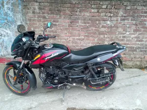 বাজাজ পালসার ১৫০ ২০২২ কালো