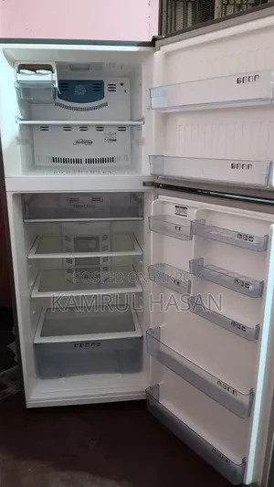 Walton Large Non-Frost Refrigerator