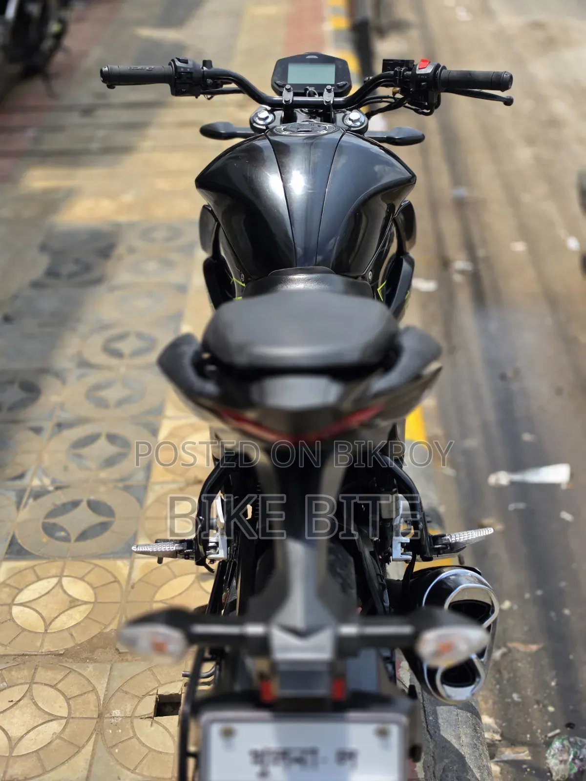 সুজুকি ২০২৫ ব্ল্যাক