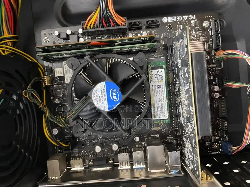 Desktop Computer Gigabyte 8GB Intel Core I3 SSD 256GB