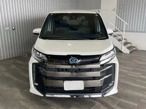 Toyota Noah 2022 Pearl