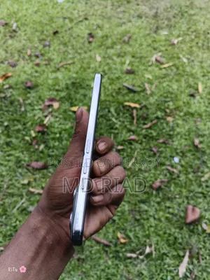 Tecno Spark 30 Pro 256 GB Silver
