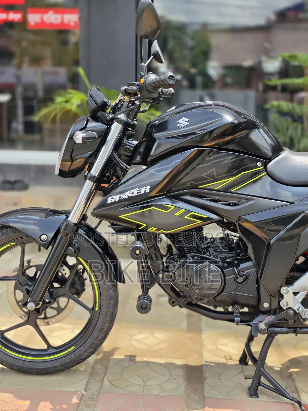 Suzuki 2025 Black