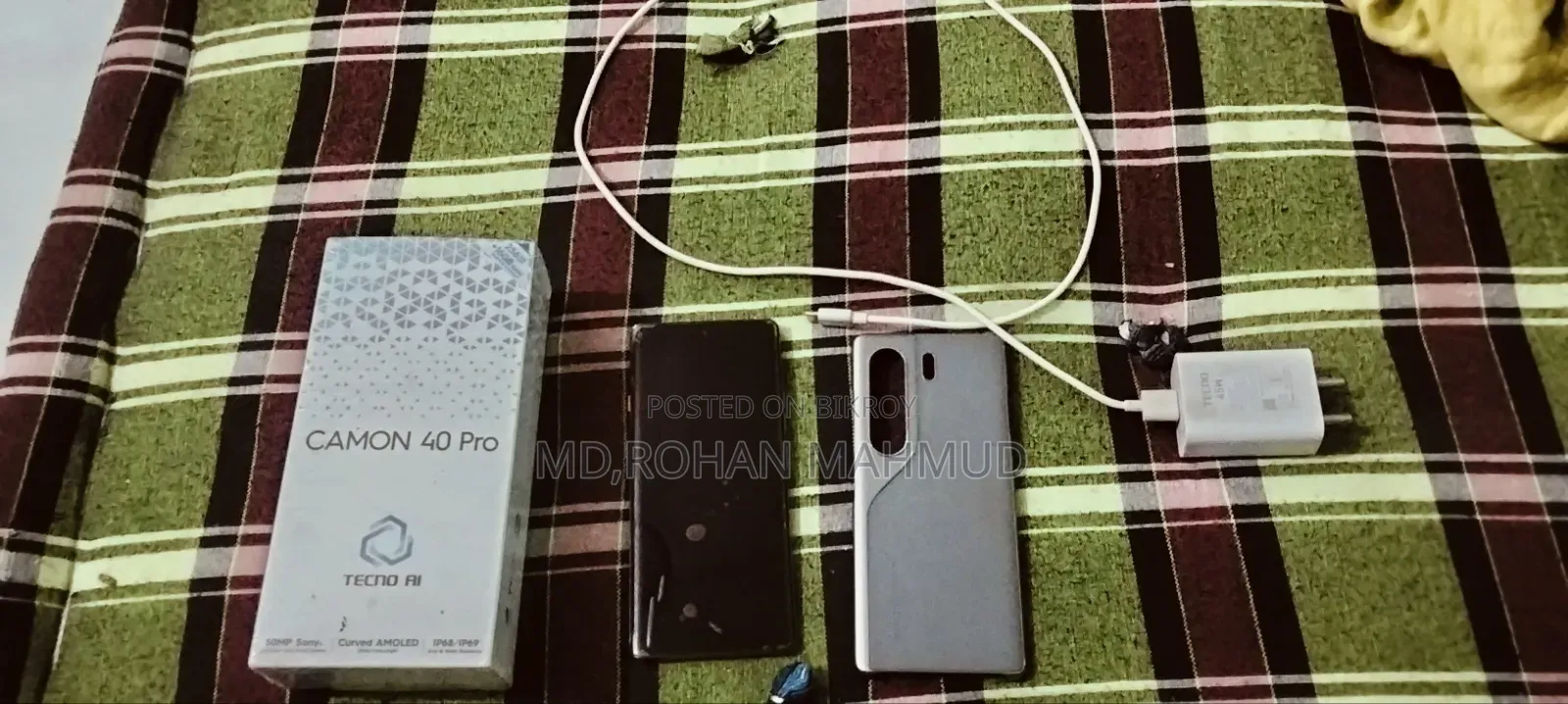 টেকনো ক্যামন ৪০ প্রো ৪জি ২৫৬ জিবি ব্ল্যাক