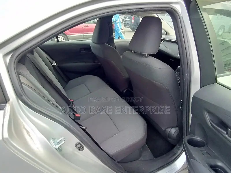 Toyota Corolla 2021 Silver