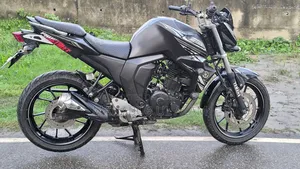 Yamaha FZ6 2025 Black