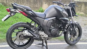 Yamaha FZ6 2025 Black