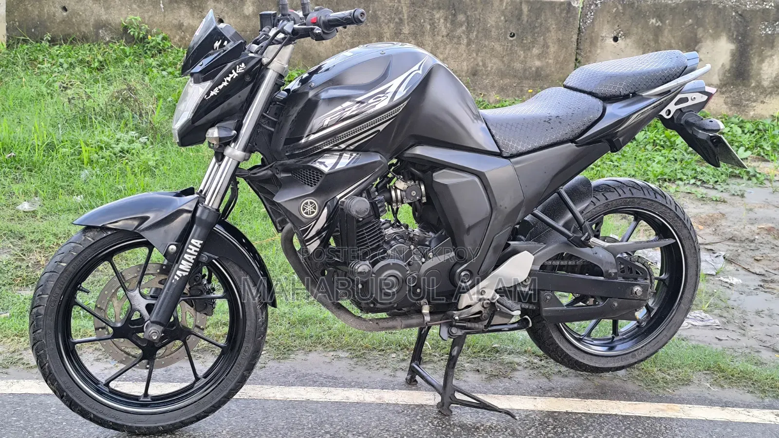 Yamaha FZ6 2025 Black