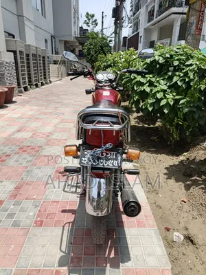 Hero Dawn 100 2013 Red