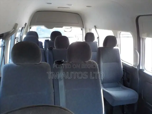 Toyota HiAce 2021 Silver