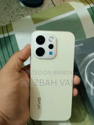 Vivo V70 256 GB Yellow