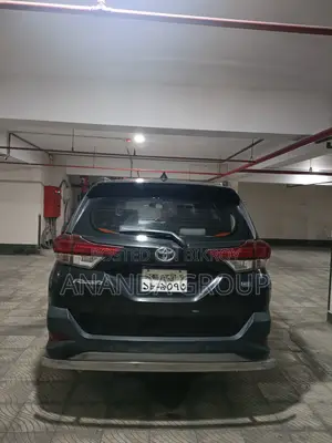 Toyota Rush 1.5 RWD 2020 Black