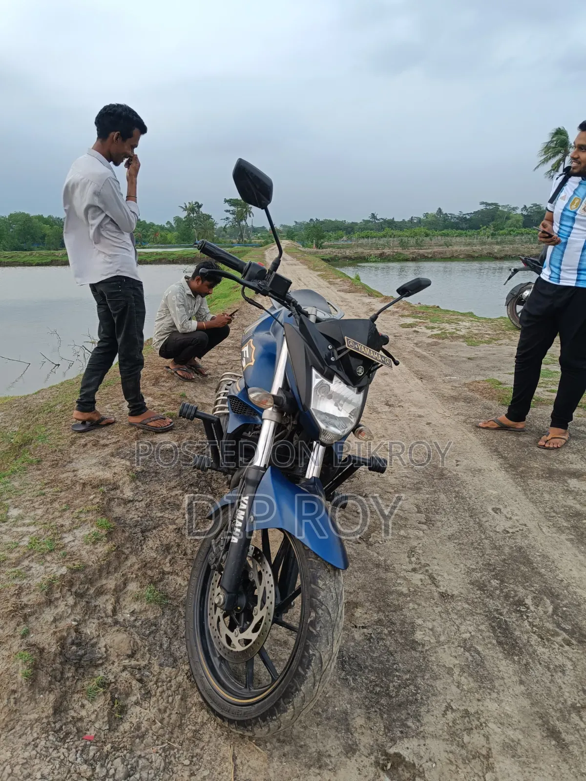 Yamaha FZ 2023 Blue