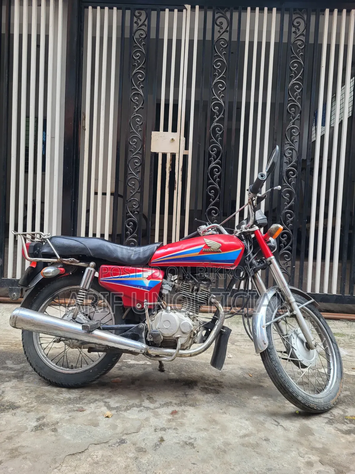 Honda 2007 Red
