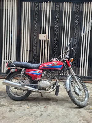 Honda 2007 Red